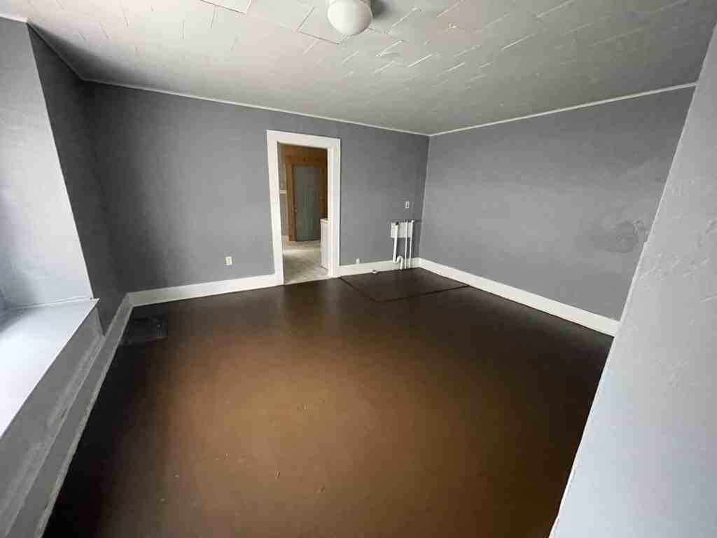 307 Kent Ave #309 - Photo 7 of 11