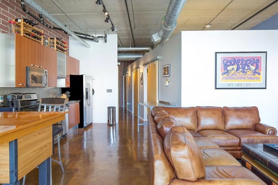 322 E Liberty St Apt 9 #322LIB - Photo 2 of 13