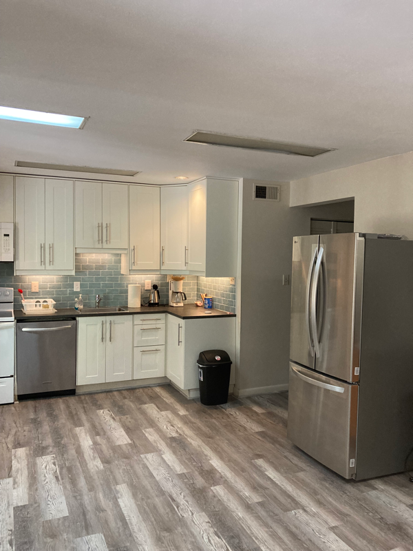 7608 Carteret Road - Photo 3 of 20