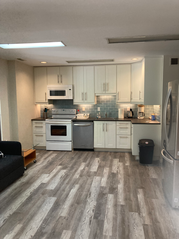 7608 Carteret Road - Photo 4 of 20