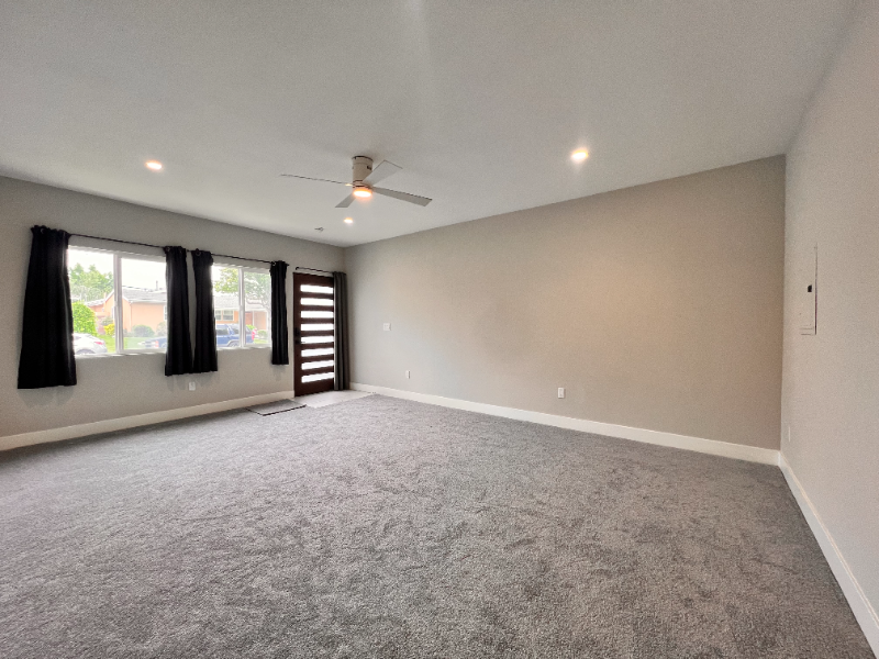 1900 Conquista Ave - Photo 3 of 9