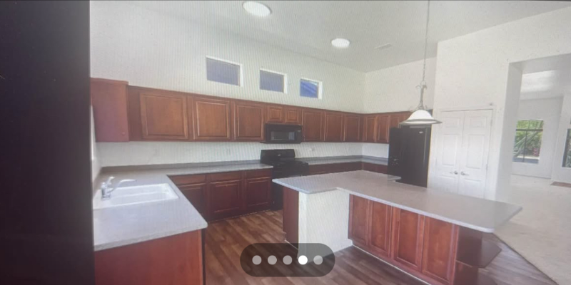 5322 W La Salle St - Photo 4 of 14