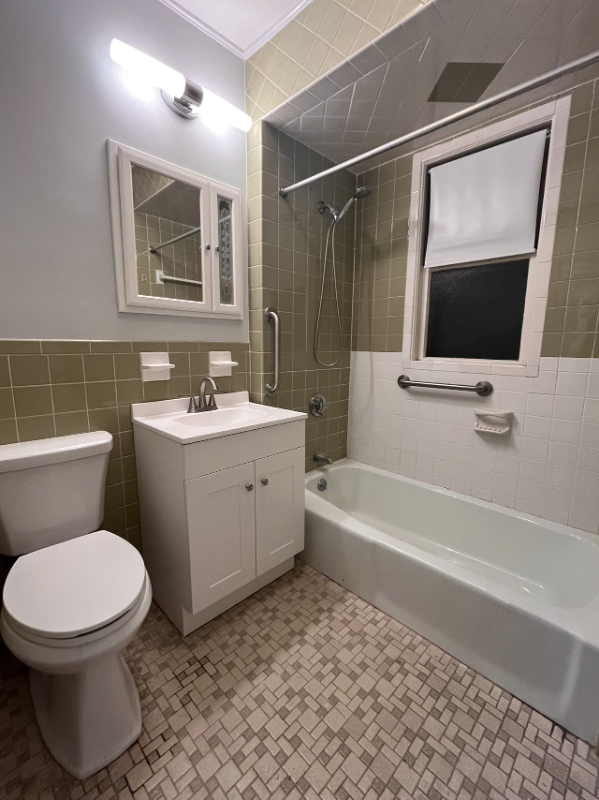 49 Wellington Rd - Photo 4 of 9