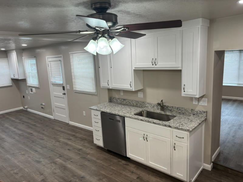 390 Center Street - Photo 5 of 13