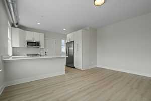 featured image of 436 S Maple Ave