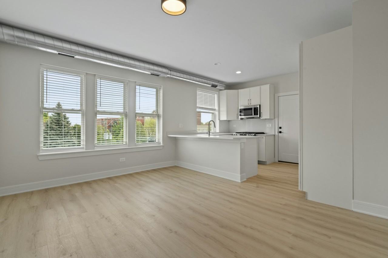 436 South Maple Avenue, Unit 432 - 201 - Photo 4 of 18