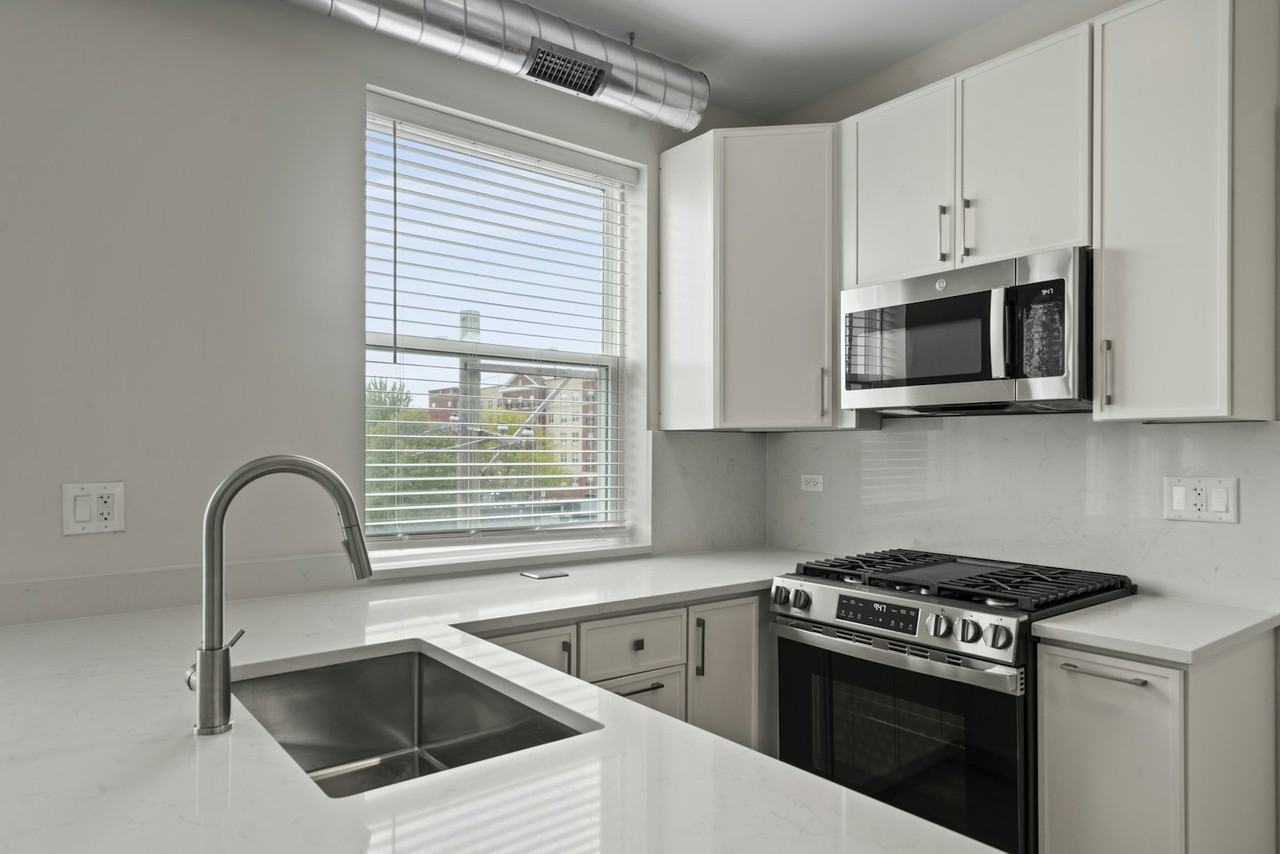436 South Maple Avenue, Unit 432 - 201 - Photo 5 of 18
