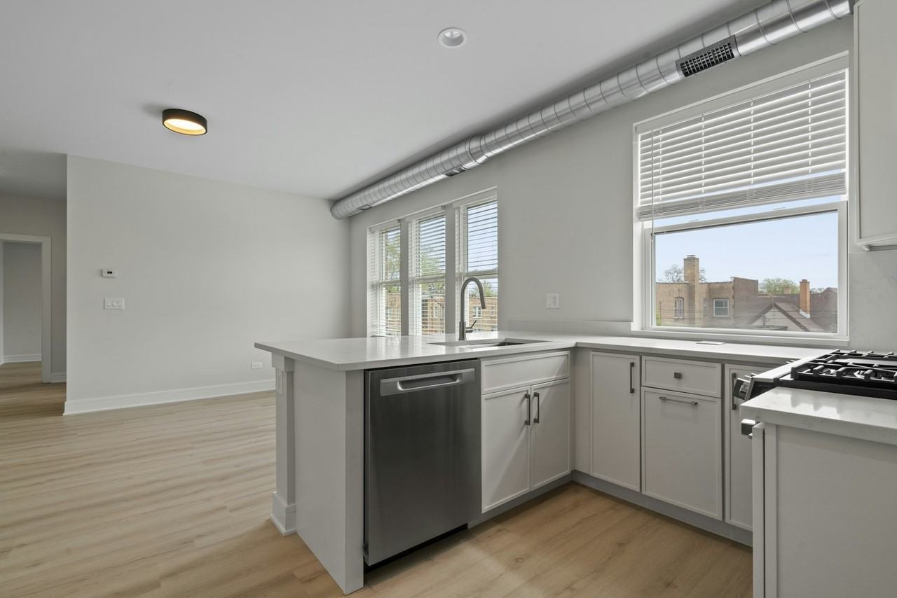 436 South Maple Avenue, Unit 432 - 201 - Photo 7 of 18