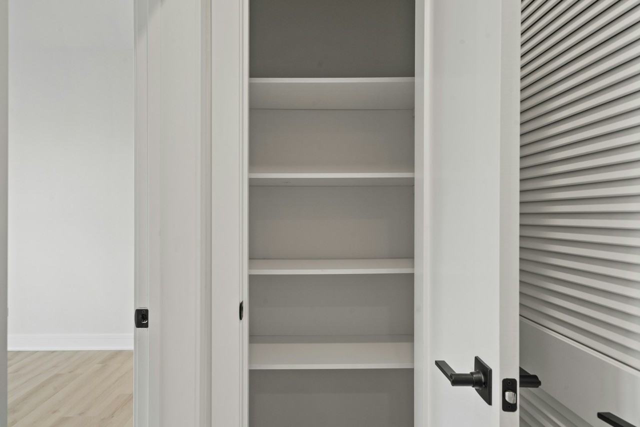 432-436 South Maple Avenue, Unit 432 - 302 - Photo 2 of 21