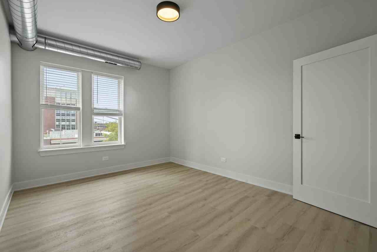 432-436 South Maple Avenue, Unit 432 - 302 - Photo 4 of 21