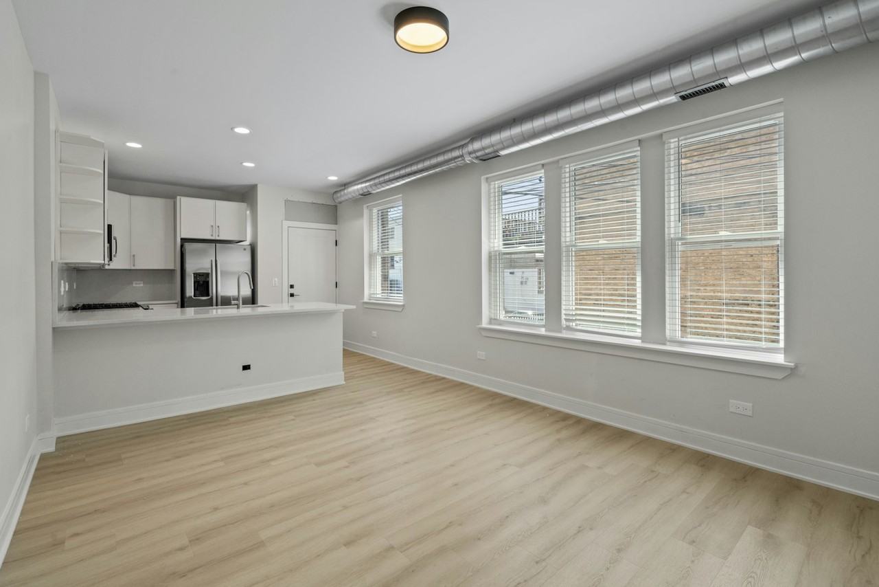 432 South Maple Avenue, Unit 436 - 302 - Photo 4 of 21