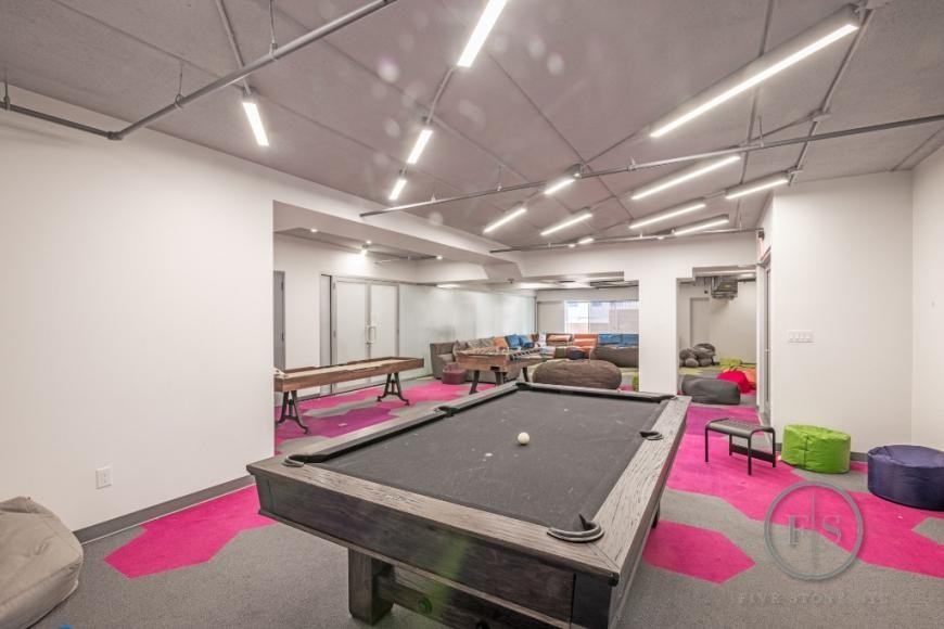 2406 Hoffman Street - Photo 6 of 10