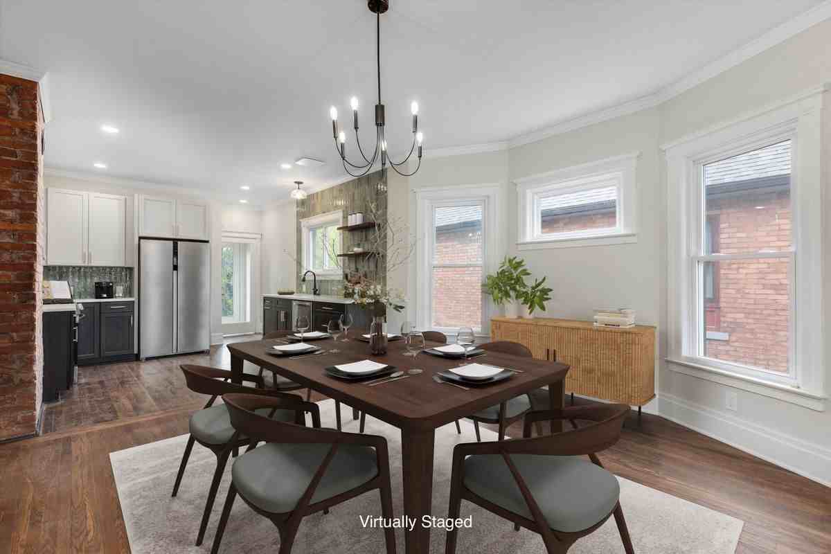 715 Gladstone St - Photo 4 of 15