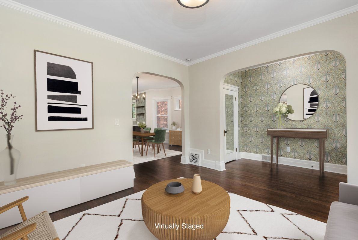 719 Gladstone St - Photo 2 of 14
