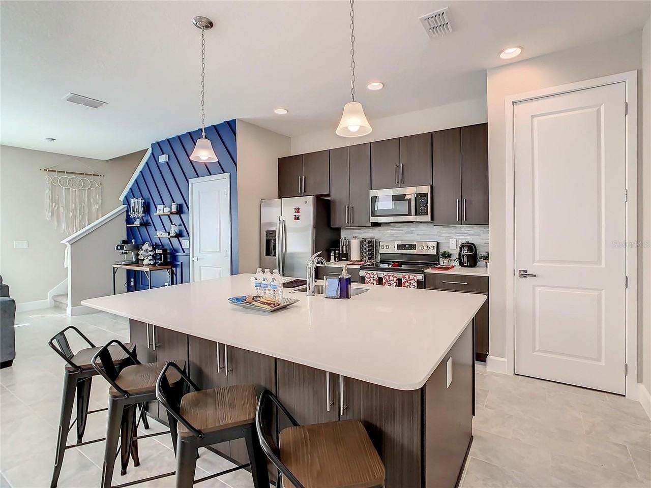 208 Villa Domani Cir - Photo 4 of 26