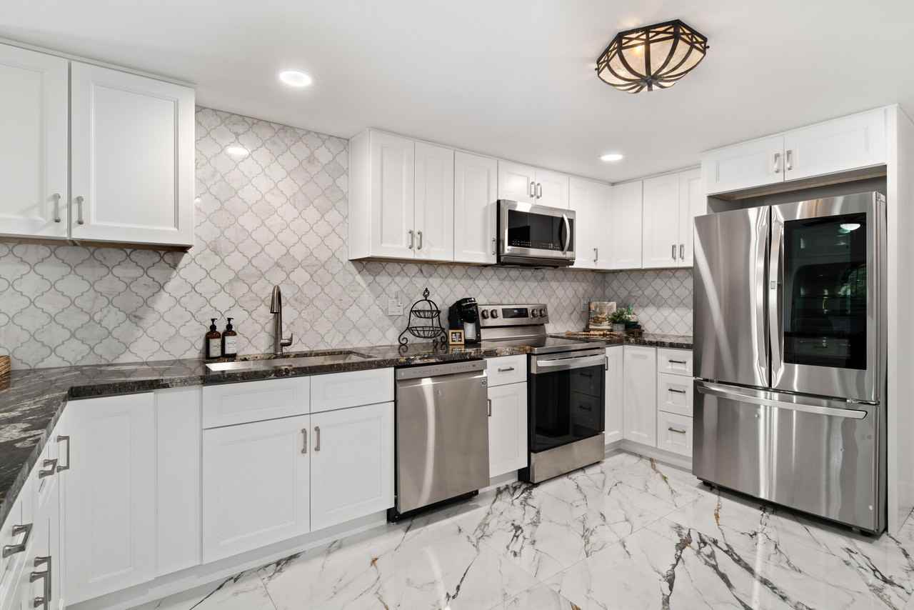 N 13th St - Photo 5 of 17