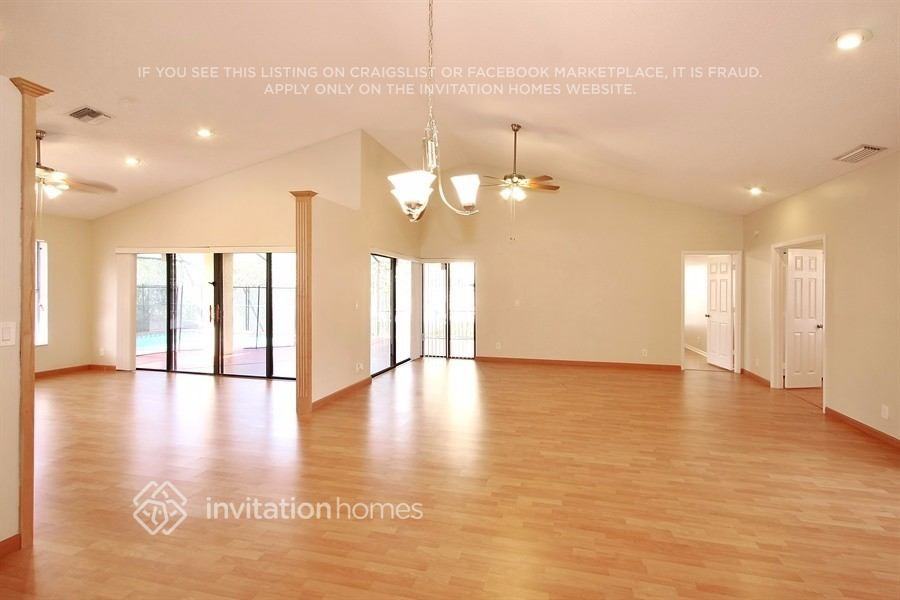 5147 Nw 51st Ave - Photo 3 of 17