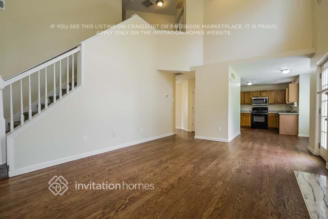 352 Jasmine Dr - Photo 5 of 18