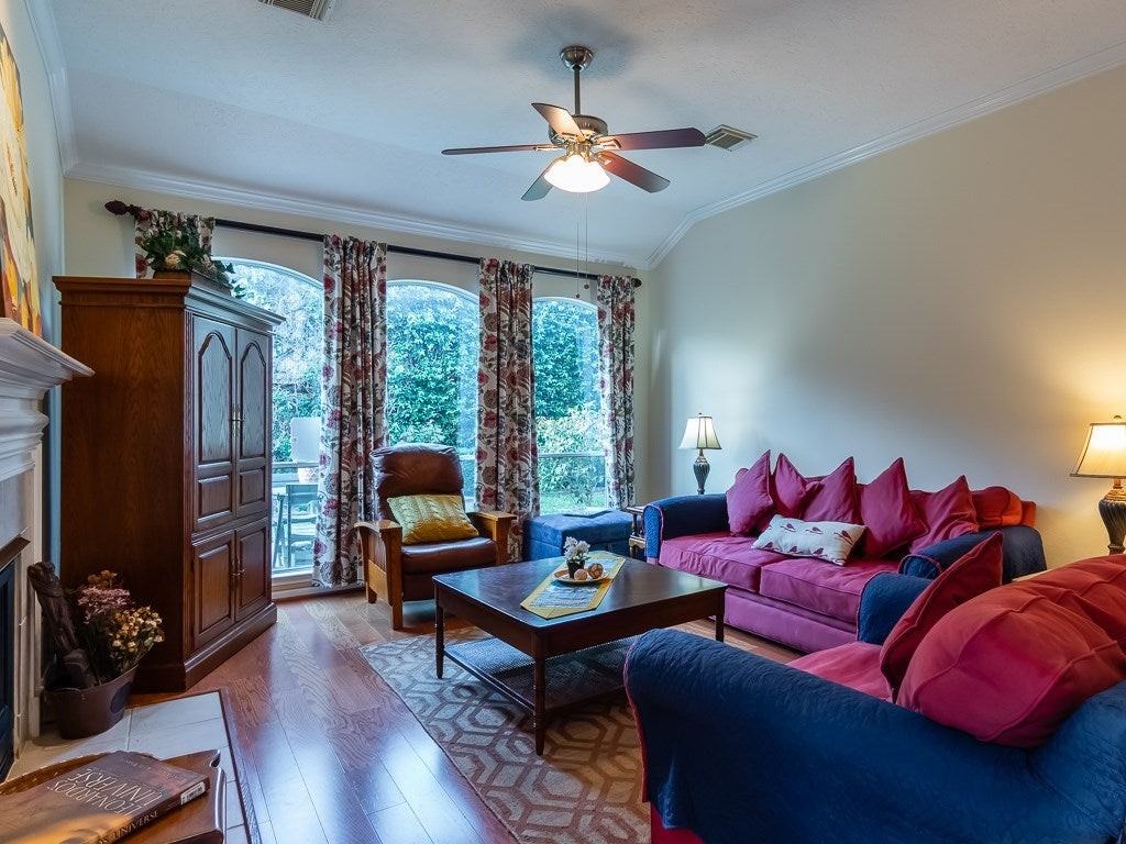 7034 Lawler Rdg - Photo 6 of 21