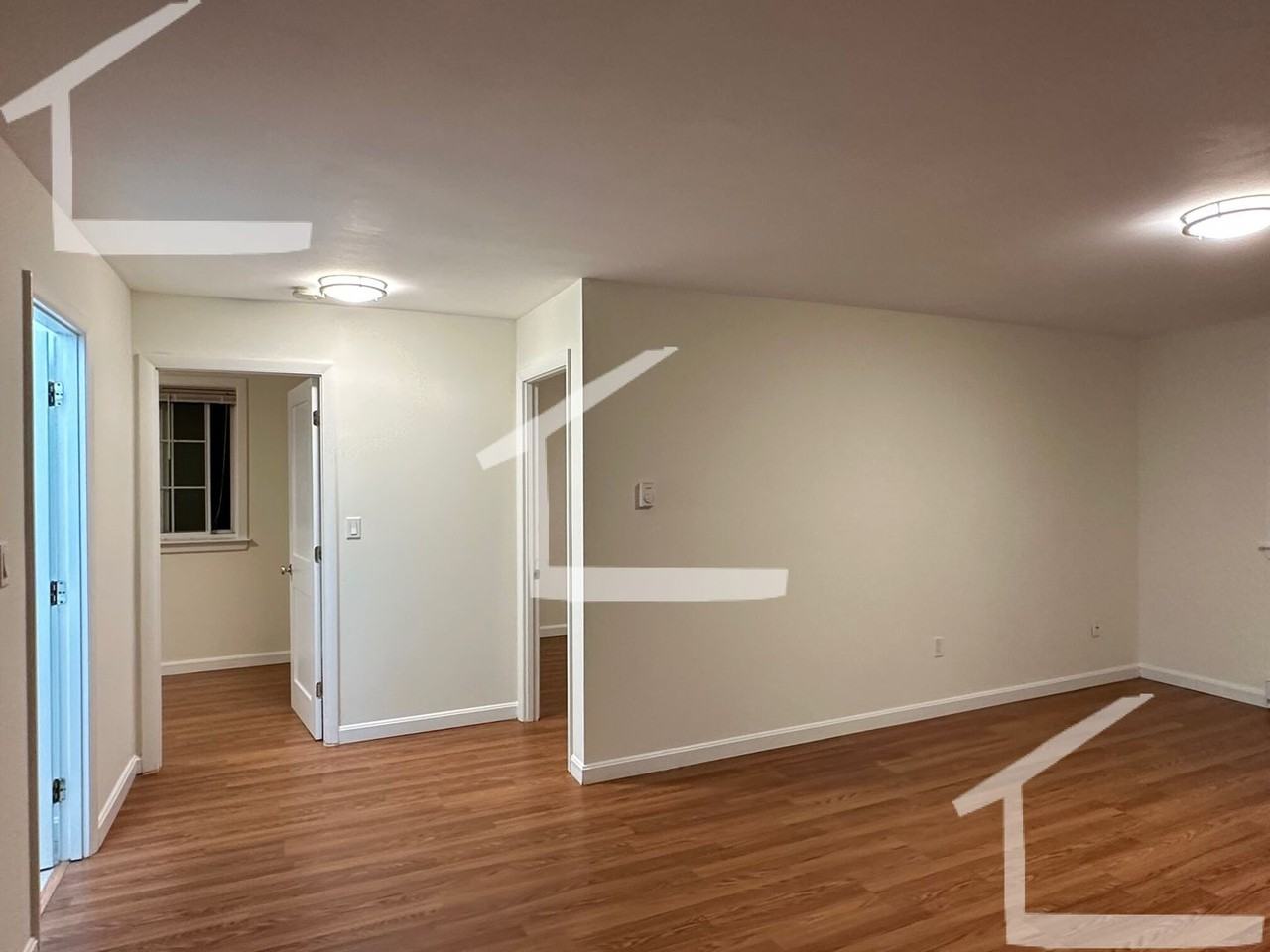 10 Embassy Rd - Photo 4 of 14