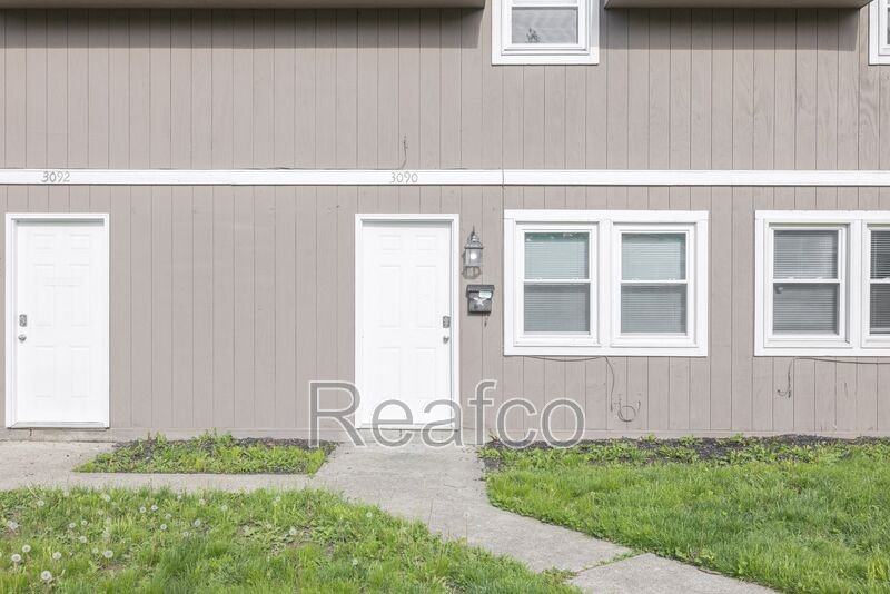 3090 Grasmere Ave - Photo 2 of 17