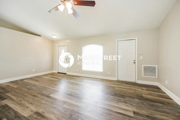 2005 Christopher Ave N - Photo 3 of 16