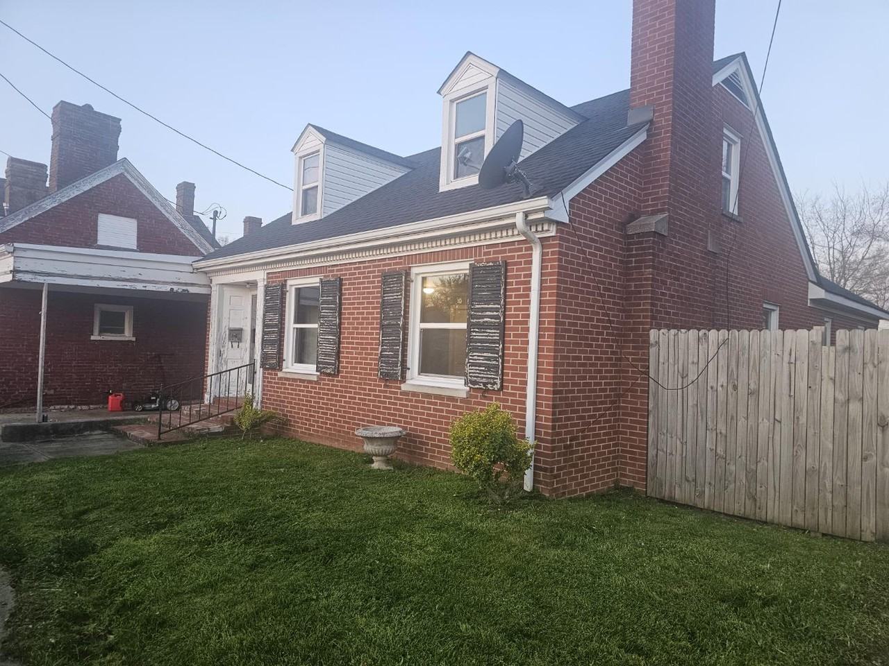 125 N Greenville St - Photo 2 of 12