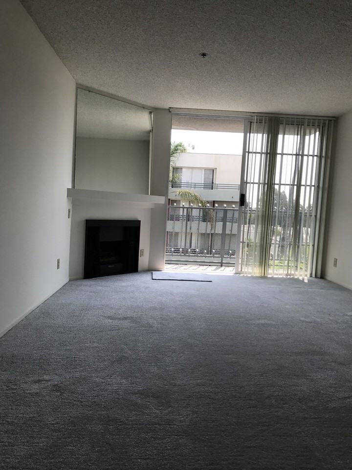 Graystone Manor Apartments - Photo 6 of 17