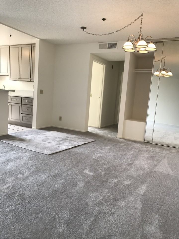 Graystone Manor Apartments - Photo 7 of 17