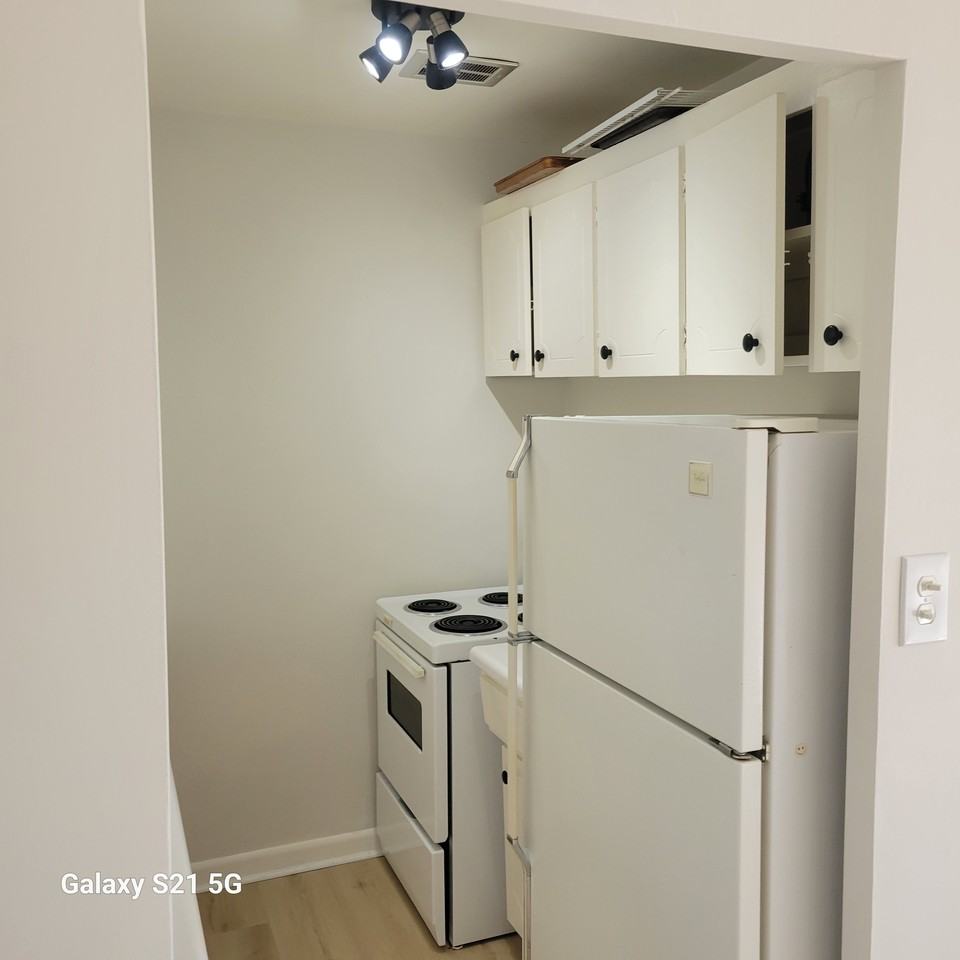 463 King Street #202 - Photo 3 of 12