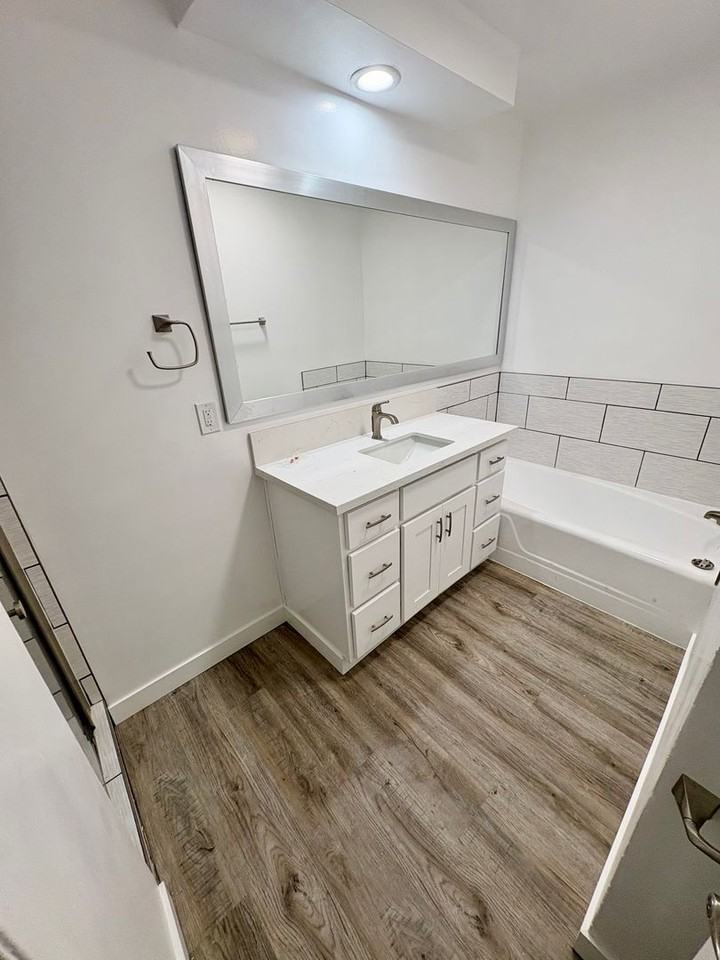 Peerless Apartments - Photo 4 of 50