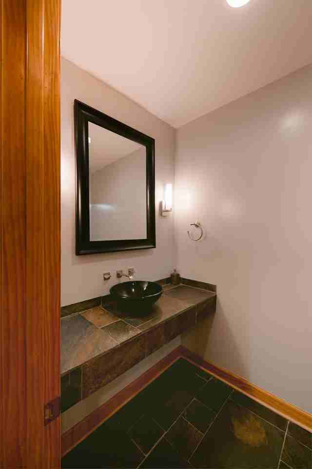 252 S Washington Ave - Photo 2 of 50