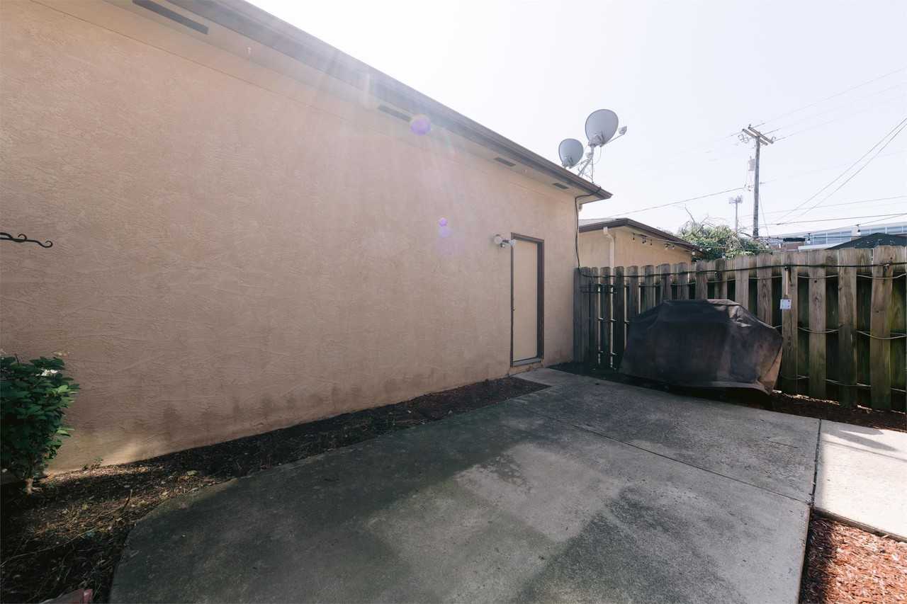 252 S Washington Ave - Photo 7 of 50