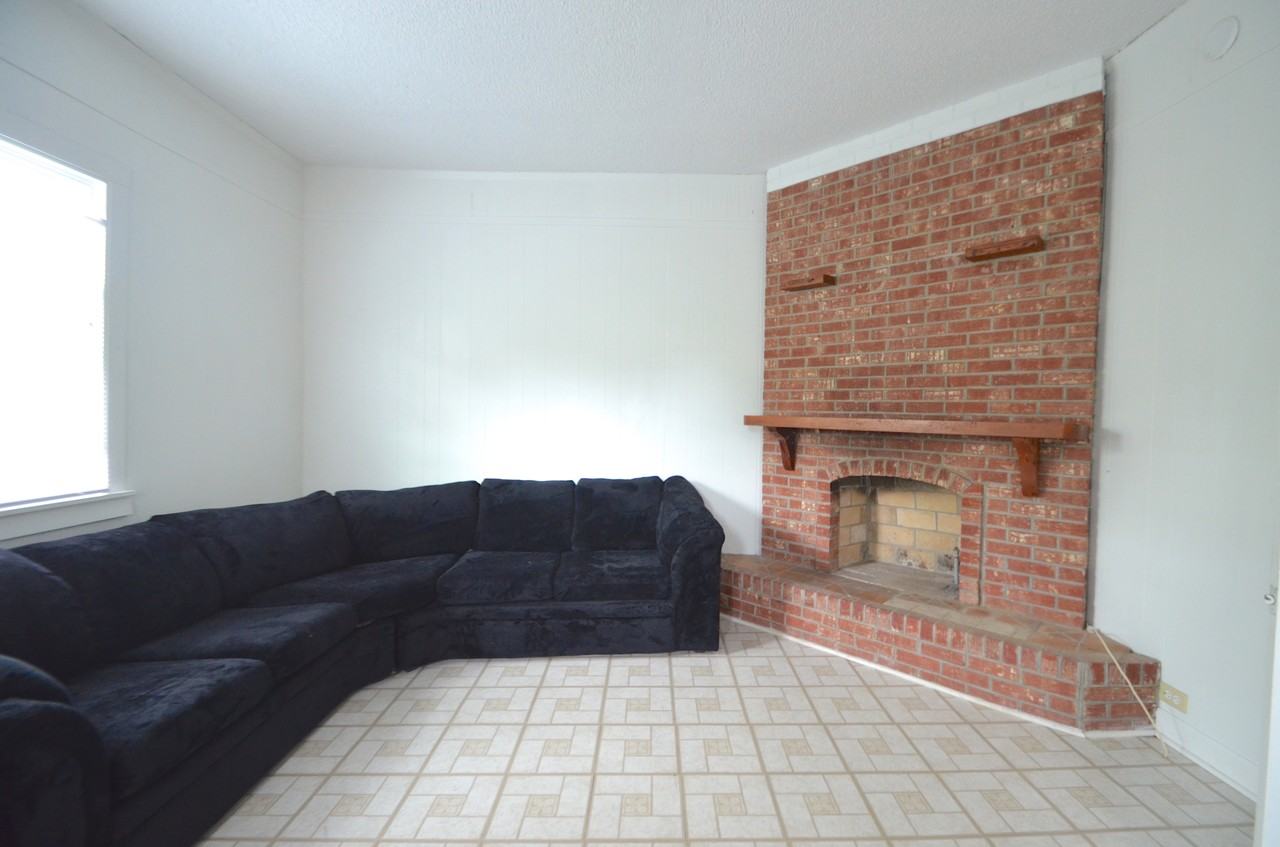 429 Race Street - Photo 2 of 11