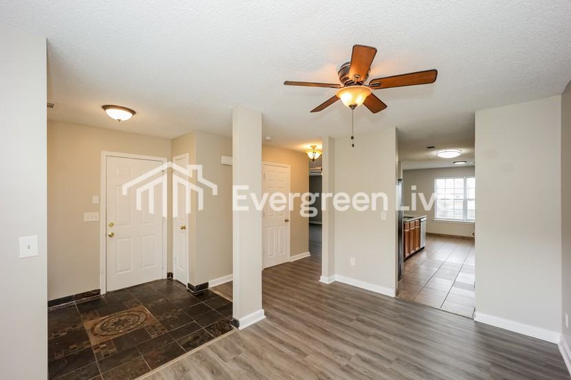 6124 Hickory Lane Dr - Photo 3 of 15