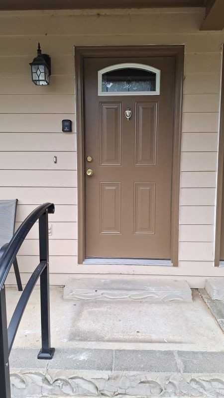 917 Odom Dr - Photo 2 of 50