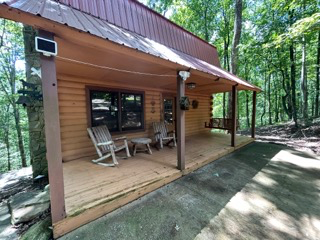 105 North Arrowhead Drive - Photo 7 of 18