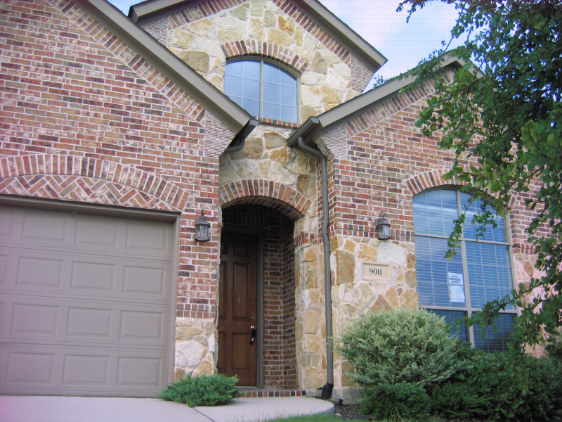 900 Hidden Springs Ct - Photo 2 of 20