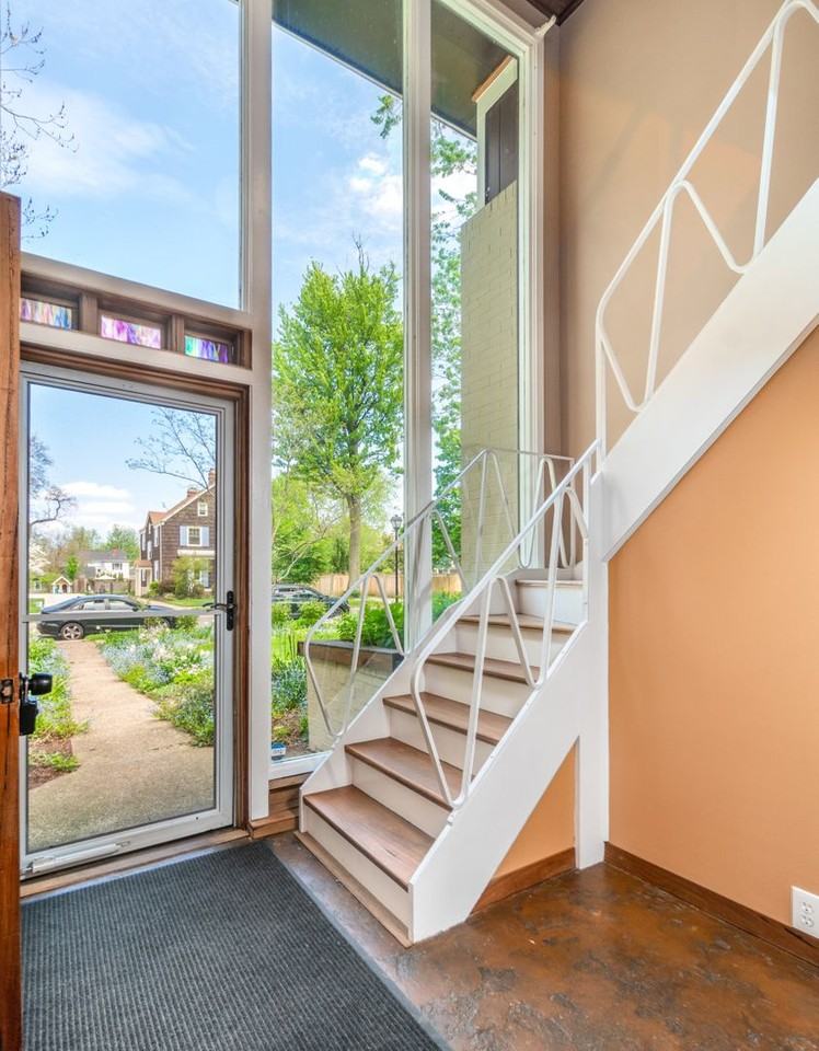 27 Morris Ave - Photo 5 of 25