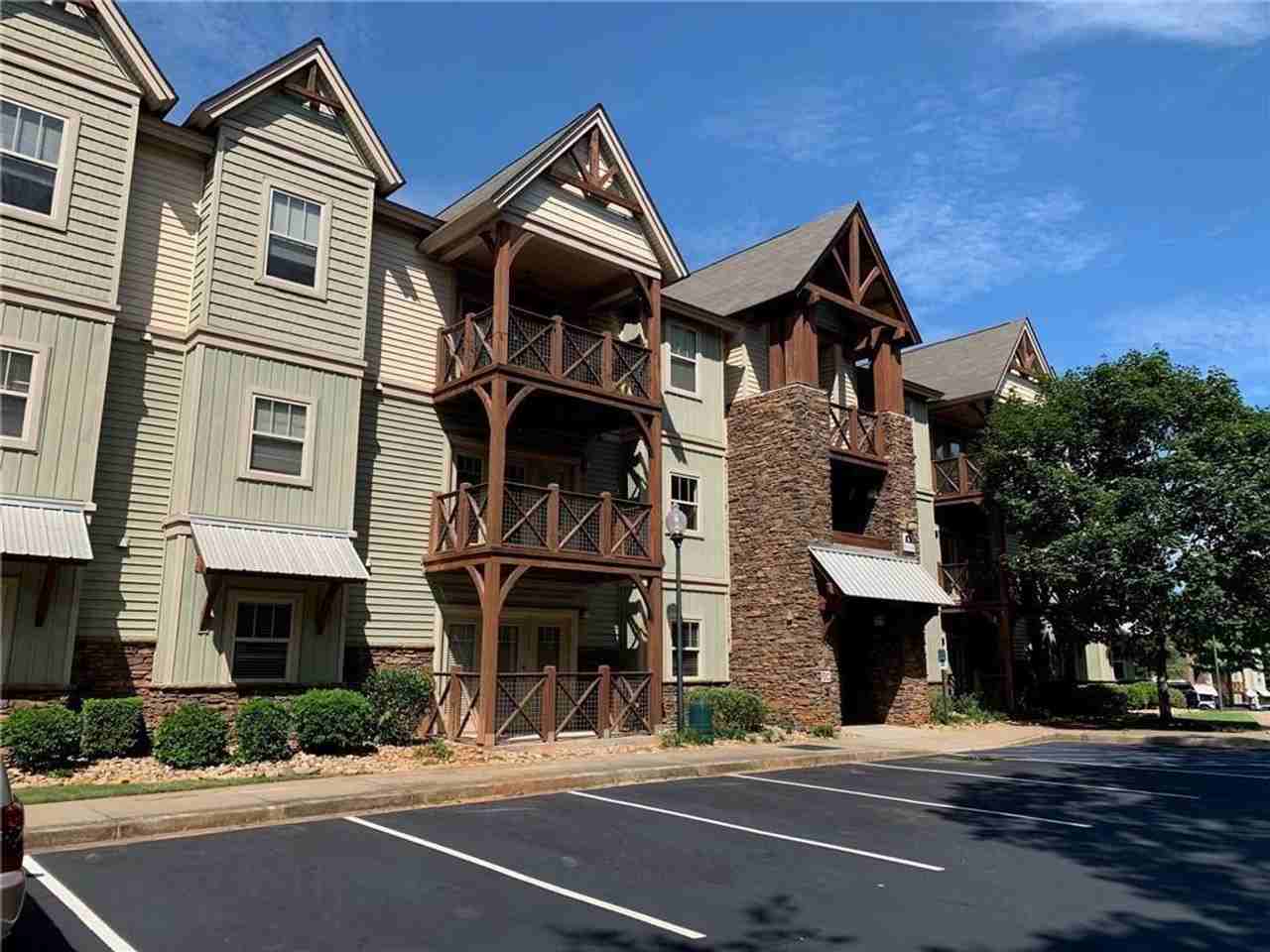 203 Kelly Rd - Photo 2 of 3