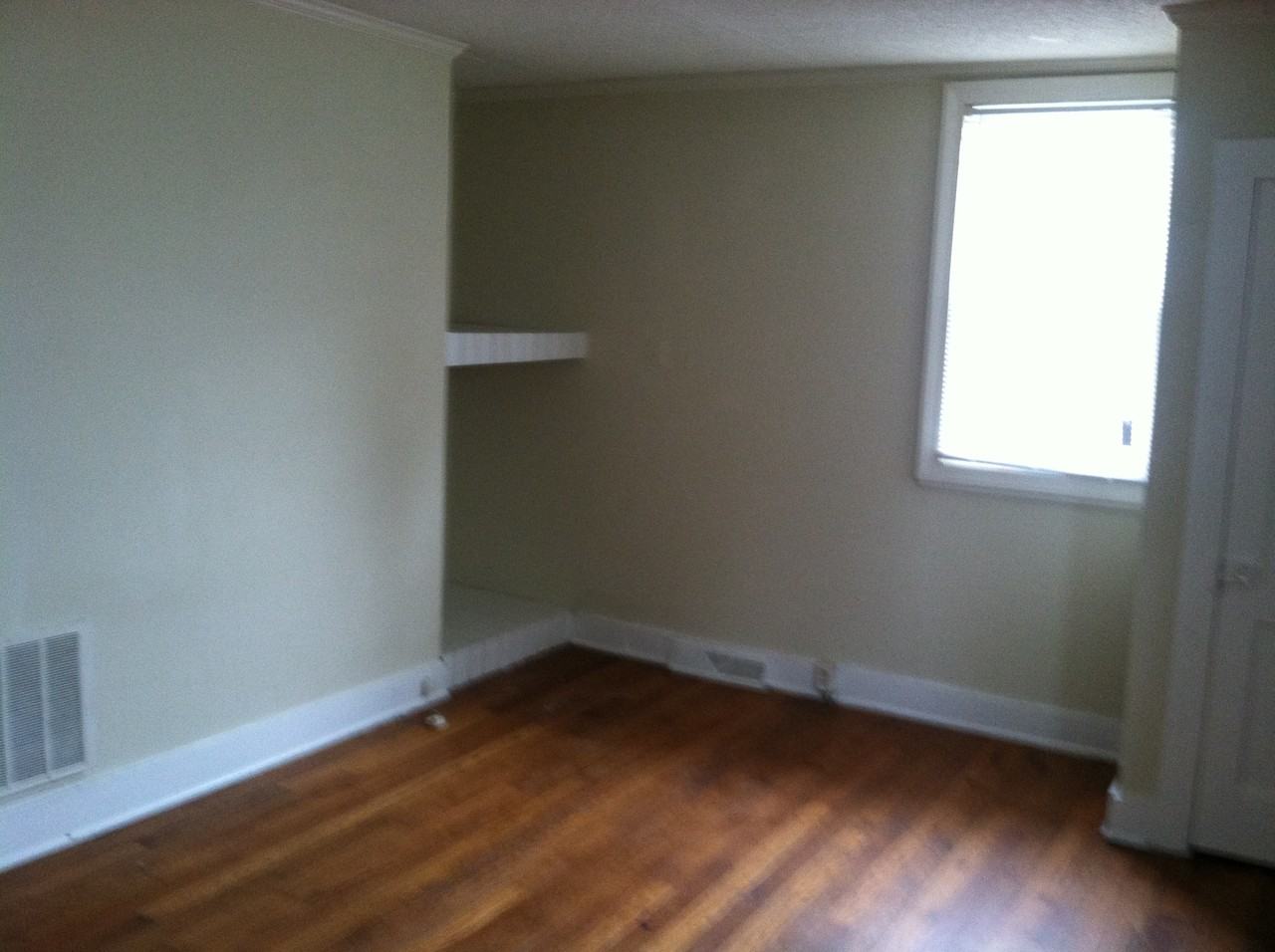 515 W Main St - Photo 2 of 3