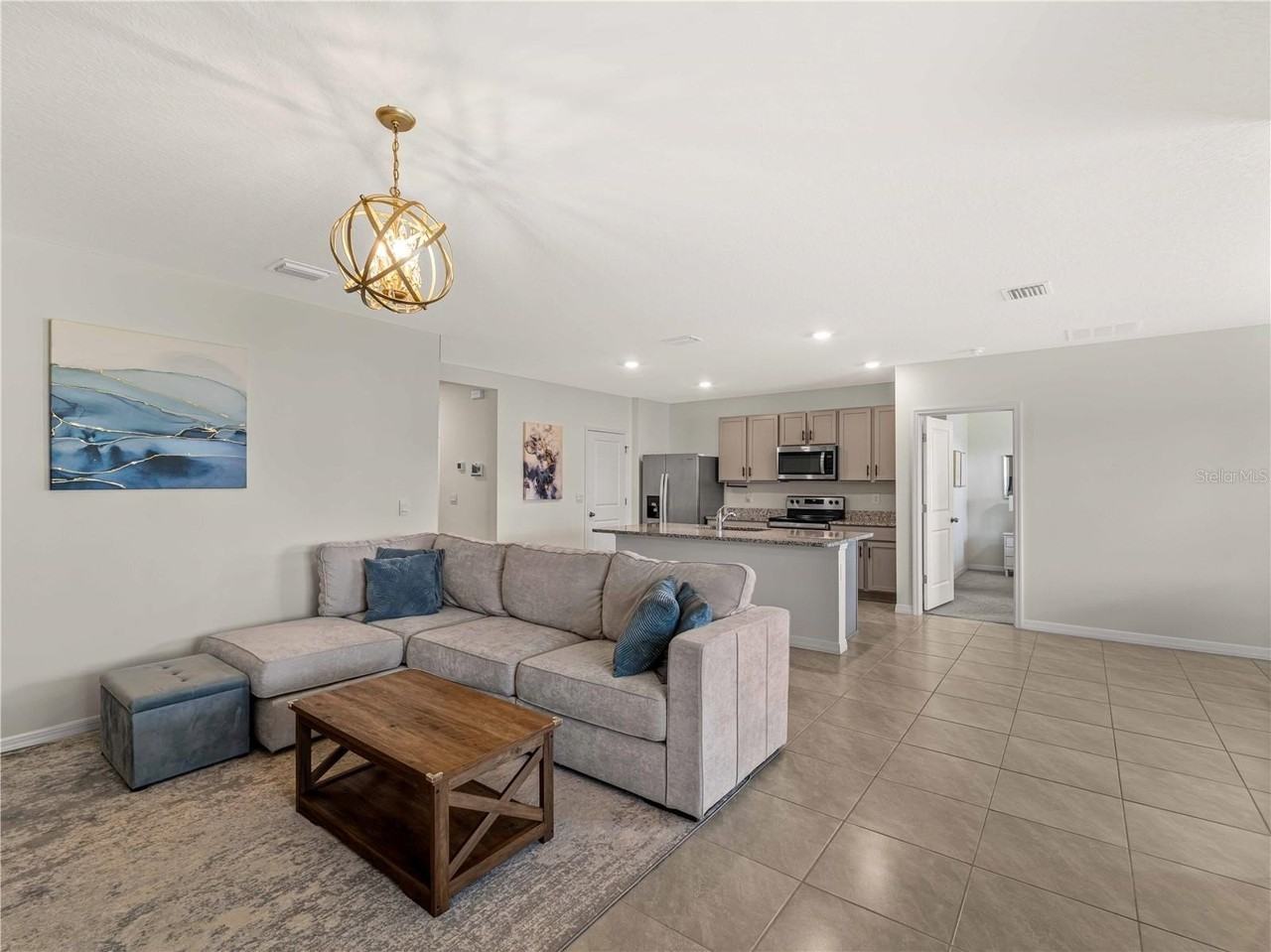 17737 Canapy Place - Photo 5 of 34