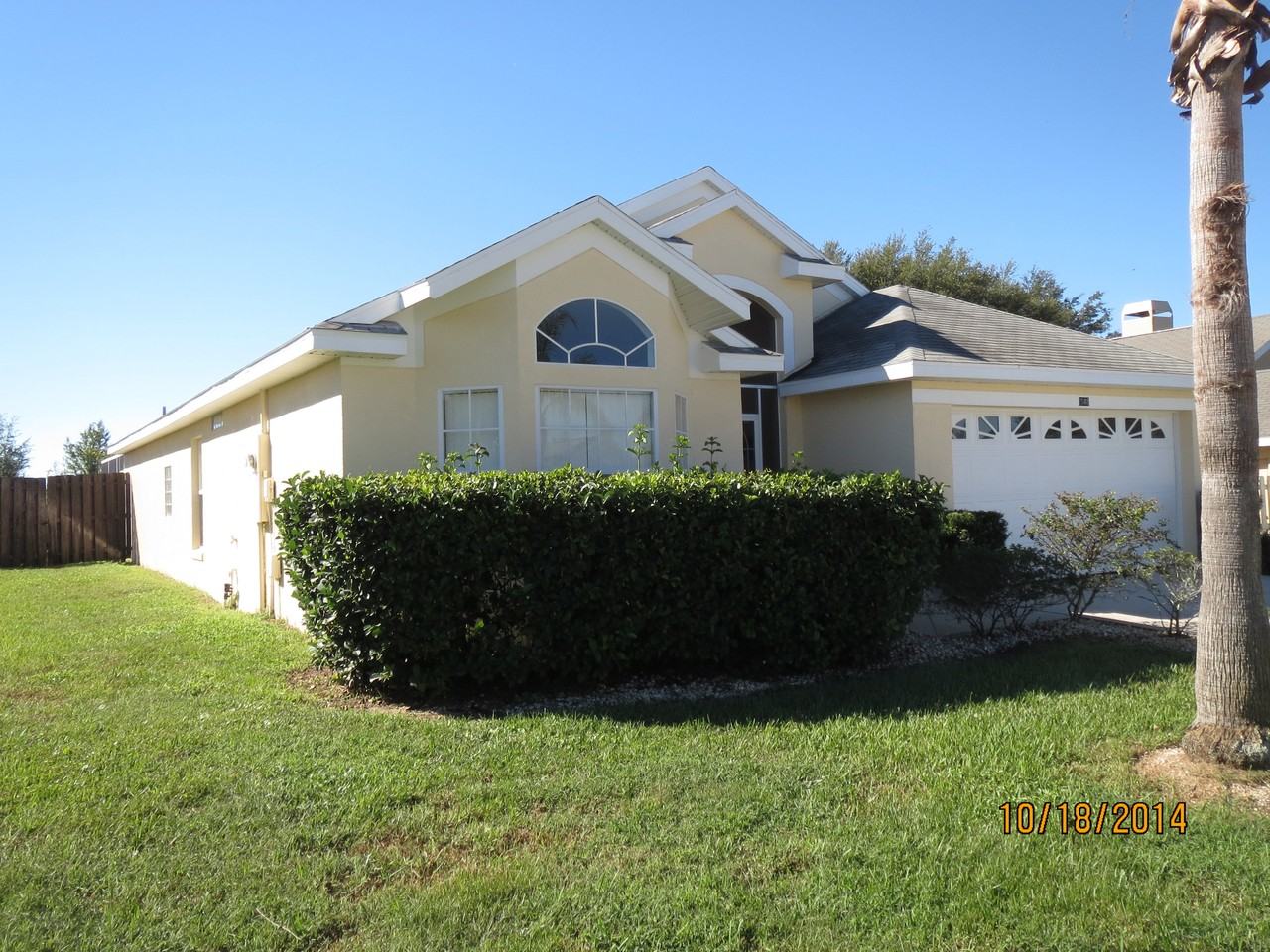 2548 Meadow Oaks Loop - Photo 2 of 20