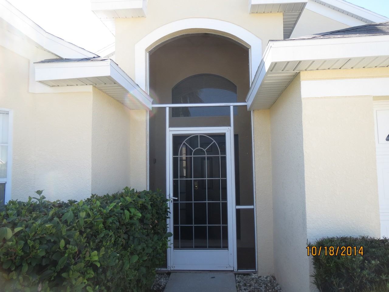 2548 Meadow Oaks Loop - Photo 3 of 20