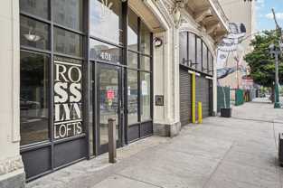 Rosslyn Lofts Apartments - Photo 1 of 1
