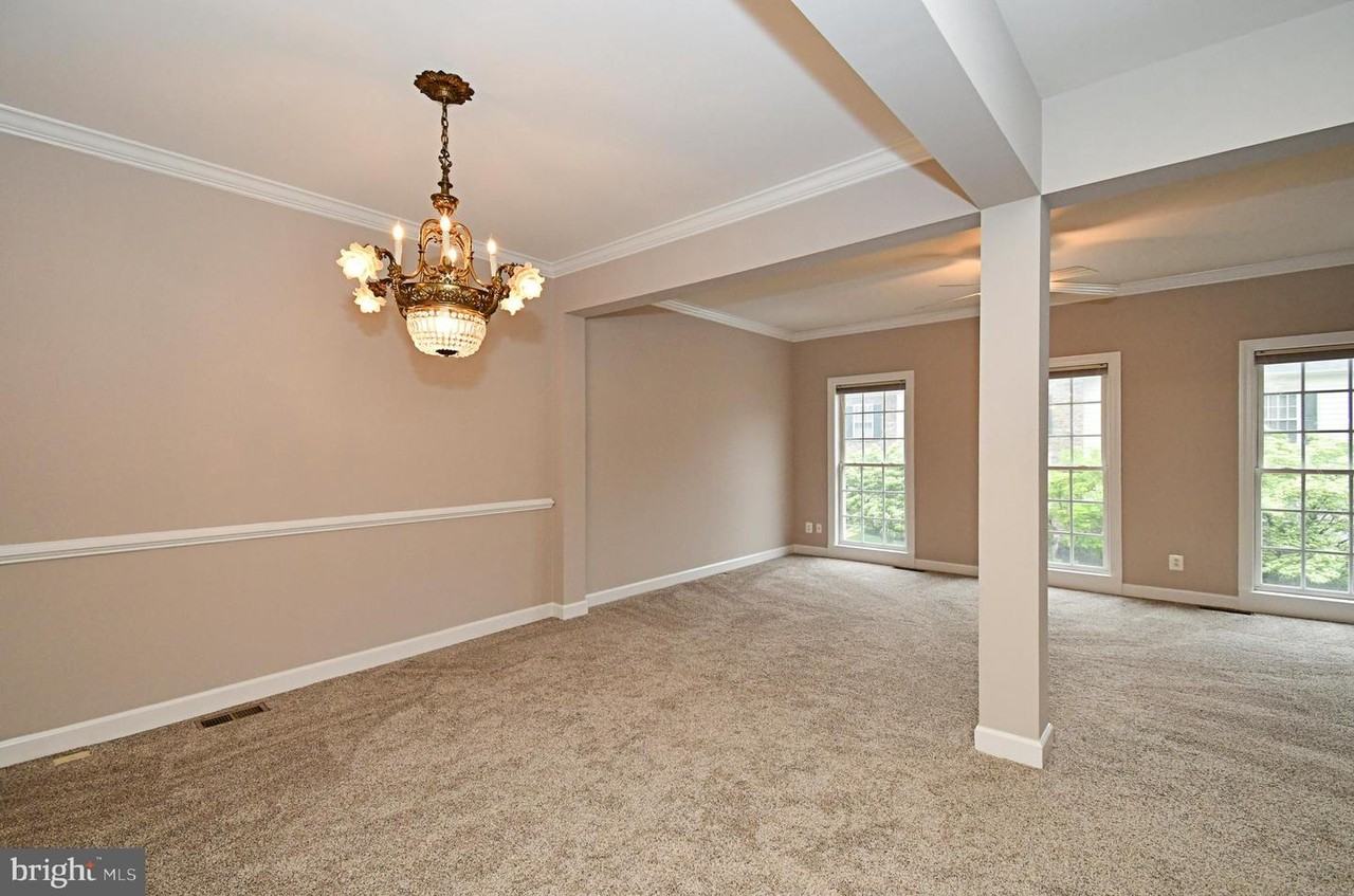 2304 Lennon Lane - Photo 4 of 50