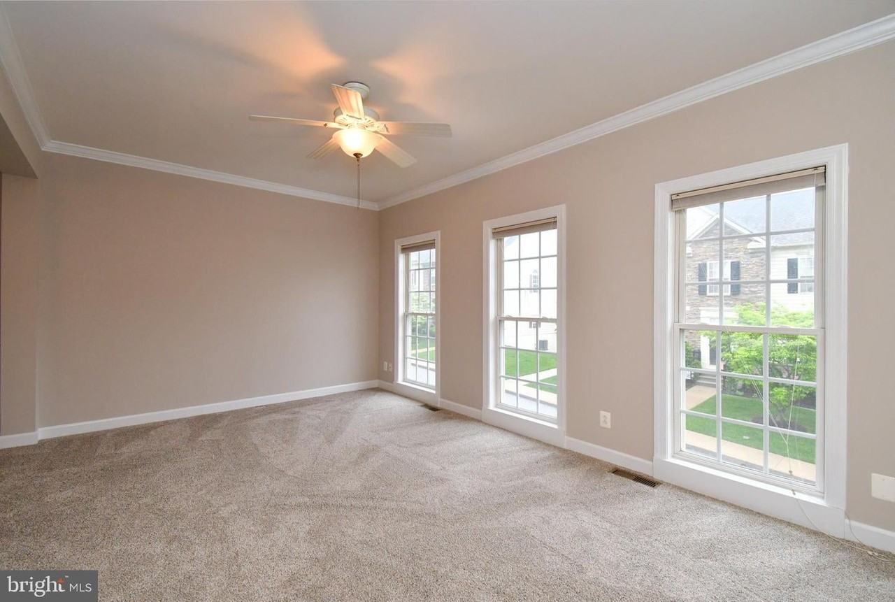 2304 Lennon Lane - Photo 7 of 50