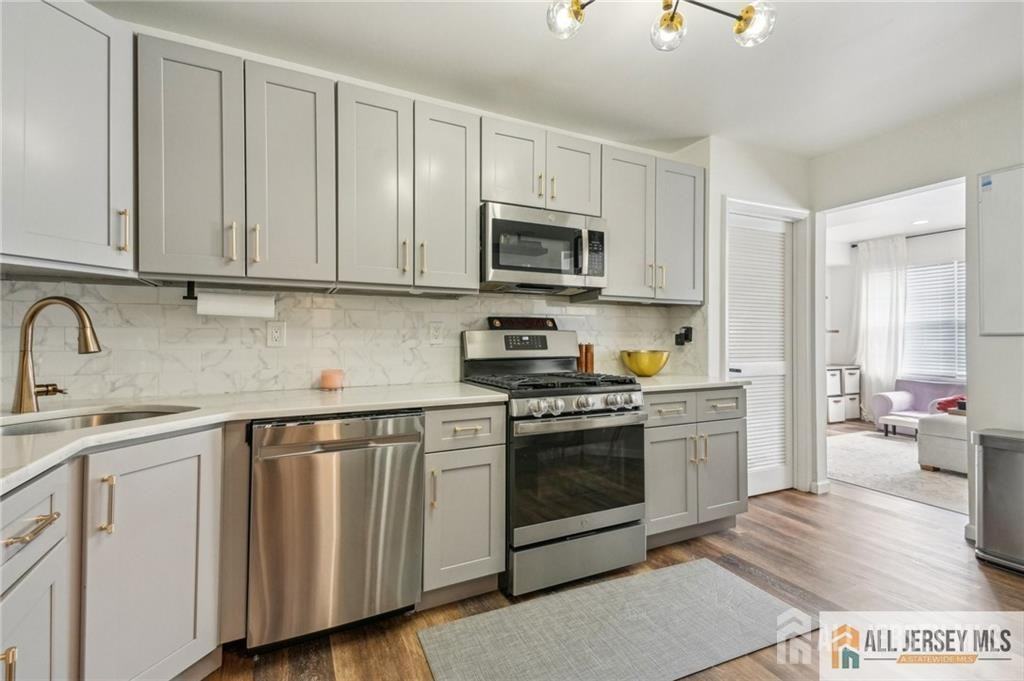 1400 Plymouth Rd - Photo 4 of 10