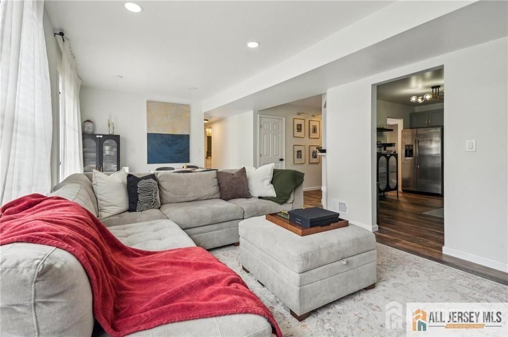 1400 Plymouth Rd - Photo 7 of 10