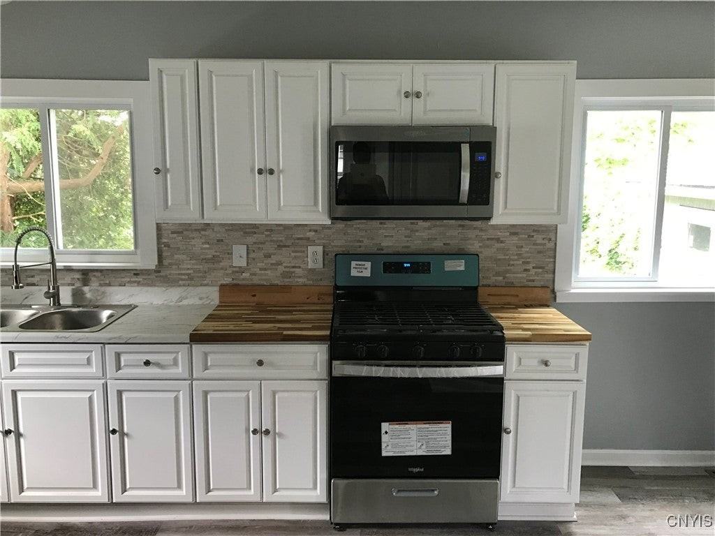 503 Boston Rd - Photo 5 of 14